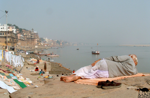 NOTIZIE INDIANE: Varanasi